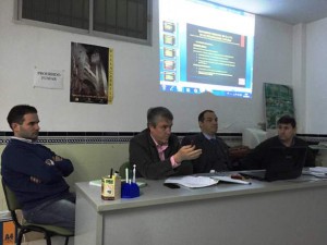 reunión afectados A-32 en Villacarillo
