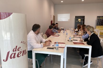 La IGP “Aceite de Jaén” planifica estrategias y acciones de promoción 2024